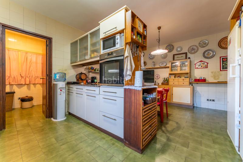 Foto 95229619-1046-4e6f-82aa-7690307fd314. Chalet with fireplace heating parking pool in Mestral Reus