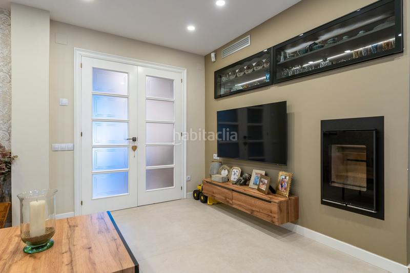 Foto 77d46218-1c9c-42d8-b20c-e4c29c0754b9. Semi detached house with fireplace heating parking pool in Reus