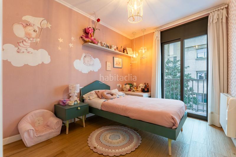 Foto c26d3bae-1fc8-40f1-bfa8-43a49268d93a. Semi detached house with fireplace heating parking pool in Reus