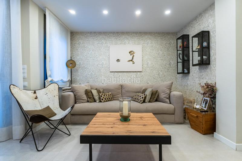 Foto ea8ae967-edda-4bce-8222-f18f2cafdcea. Semi detached house with fireplace heating parking pool in Reus