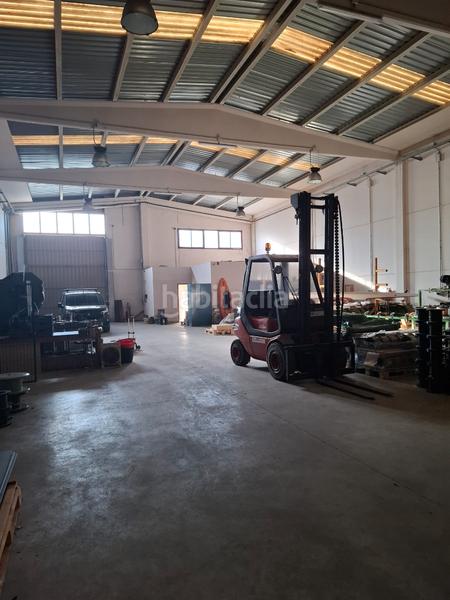 Foto 213fdee5-9e98-40d2-88c6-b24fa1afdeb5. Fabrikhalle in Valls