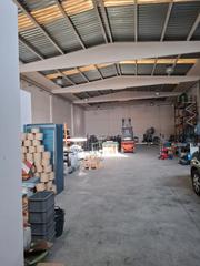 Fabrikhalle in Valls