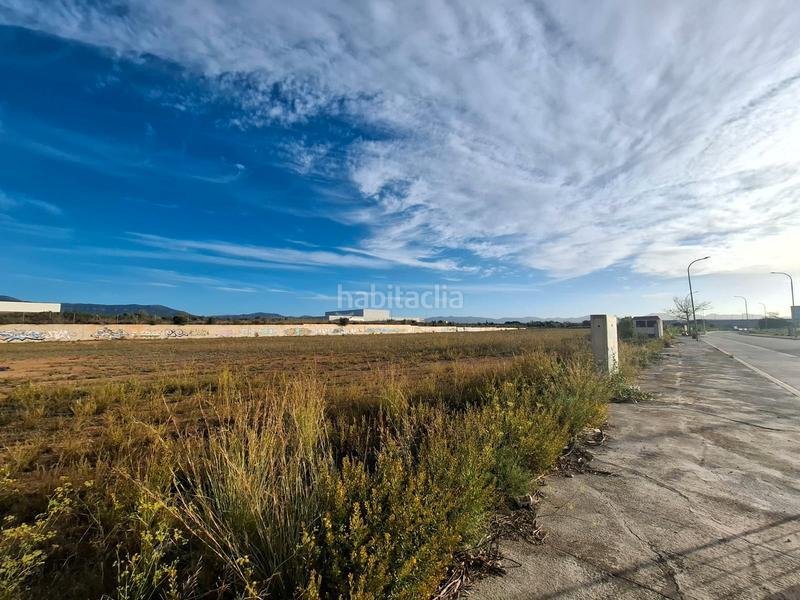 Foto 6590a1d6-8fff-4e25-ac42-bebe84e4454a. Solar industrial a carrer basters 38 a Valls