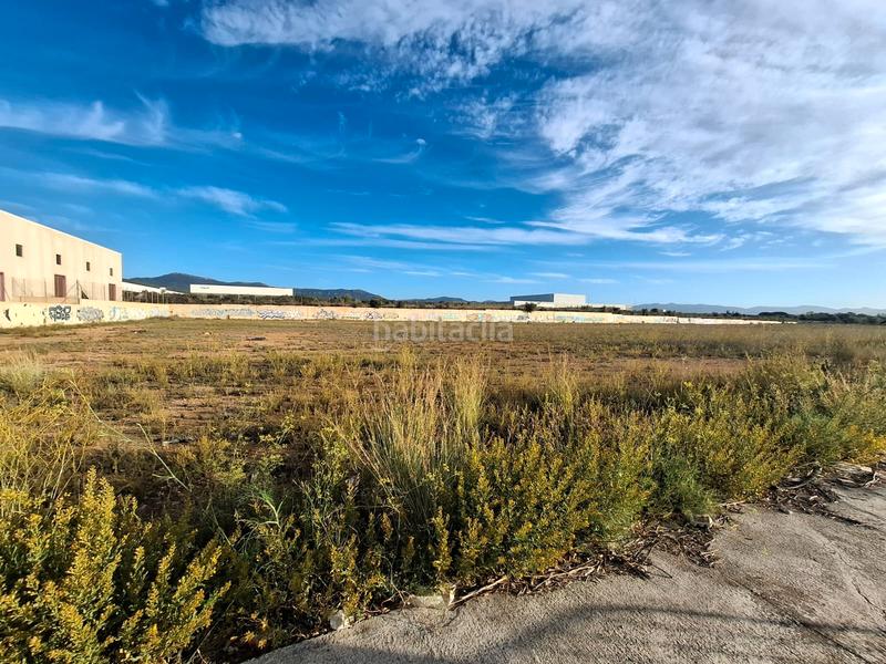 Foto ae00778c-3632-4d14-9f07-98de716fcbf0. Solar industrial a carrer basters 38 a Valls