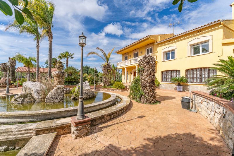 Foto f61f5c97-bec6-4eed-b1a0-6af46db296f8. Chalet en Migjorn Reus