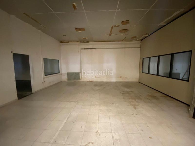 Foto 615de012-1010-4e7a-bd95-3c63c6f791a0. Industrial building with heating in Sant Pere de Torelló
