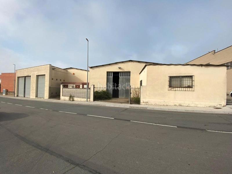 Foto cf43a357-9c95-4b9a-aaeb-be71432fa3b0. Industrial building with heating in Sant Pere de Torelló