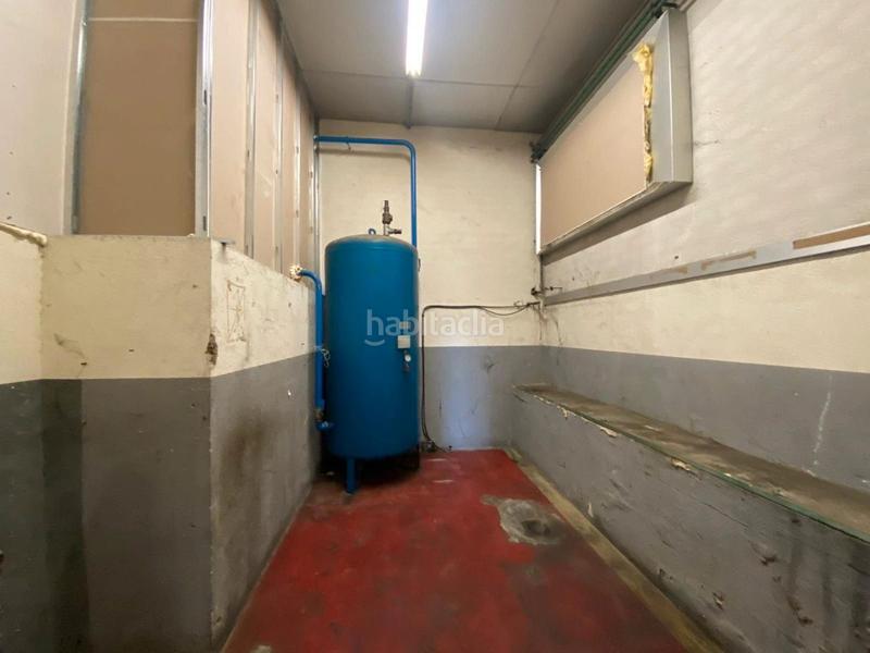 Foto fd4e9c0b-365f-46a8-aeb5-6b8057990a9b. Industrial building with heating in Sant Pere de Torelló