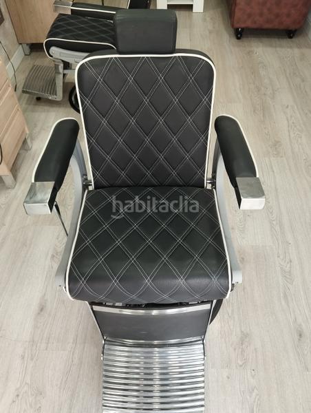 Foto 56c9c732-2bf4-4d5c-a6dd-b38015d75a81. Traspaso local comercial se traspasa peluqueria en funcionamiento en Granollers