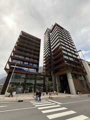 Rent Flat  Carrer dels paraires, a tower, edifici b