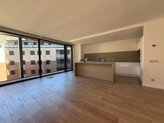 Flat in Carrer dels Paraires, A tower, edifici B