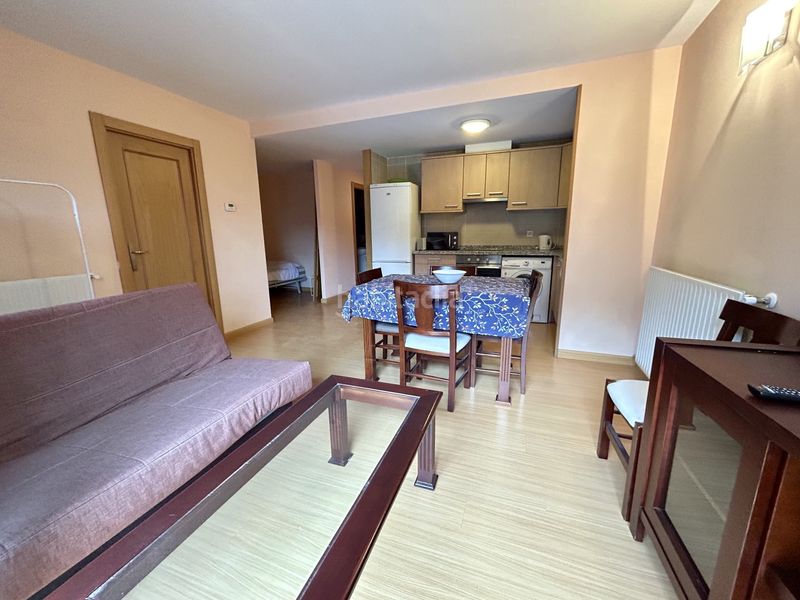 Foto 17114a94-016d-4d10-964f-882395eda9aa. Flat with heating parking in Soldeu-Incles Canillo
