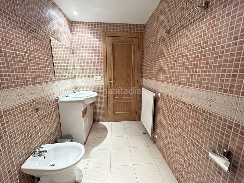 Foto 4a5e5497-c3ea-4aaf-b78a-5e6b590556bc. Flat with heating parking in Soldeu-Incles Canillo