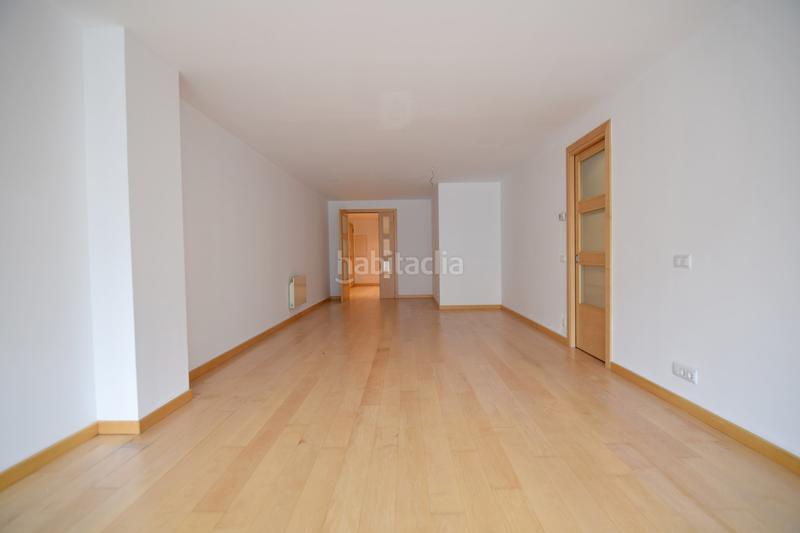 Foto 93f206c2-5ef4-4b9c-ac6d-d852e5694b7a. Attico con riscaldamento parcheggio in Les Escaldes Escaldes-Engordany
