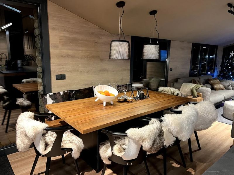 Foto 10444b7c-ac8a-40d8-8a2a-898159dbddff. Rent penthouse with heating parking in Soldeu-Incles Canillo