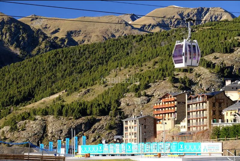 Foto 36034b1c-72ad-40aa-b4c0-7bba790c1748. Rent penthouse with heating parking in Soldeu-Incles Canillo