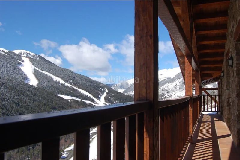Foto 6fdcc91f-8b80-42cb-99fd-ec79d6443e04. Rent penthouse with heating parking in Soldeu-Incles Canillo