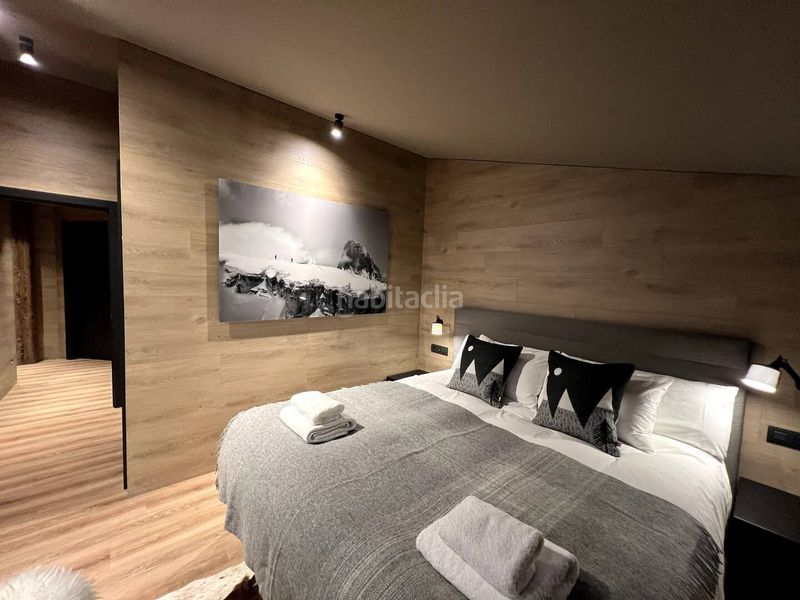 Foto b9a3330a-98d5-4226-875e-d0a3c149c2c2. Rent penthouse with heating parking in Soldeu-Incles Canillo