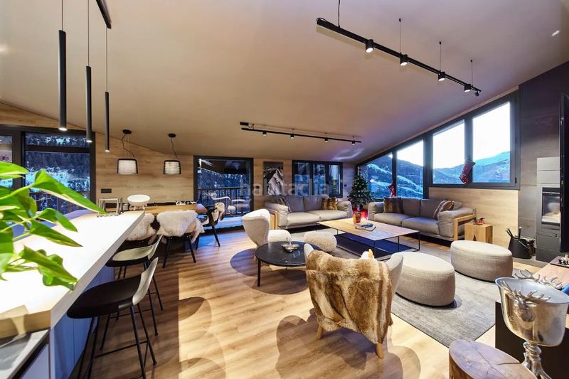 Foto d5a2cbb7-1774-4ff1-ab88-2d1d85954d42. Rent penthouse with heating parking in Soldeu-Incles Canillo