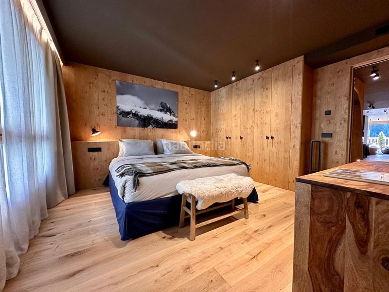 Foto cd681c10-64fb-4d41-b62e-45c2315286af. Rent flat with heating parking in Soldeu-Incles Canillo