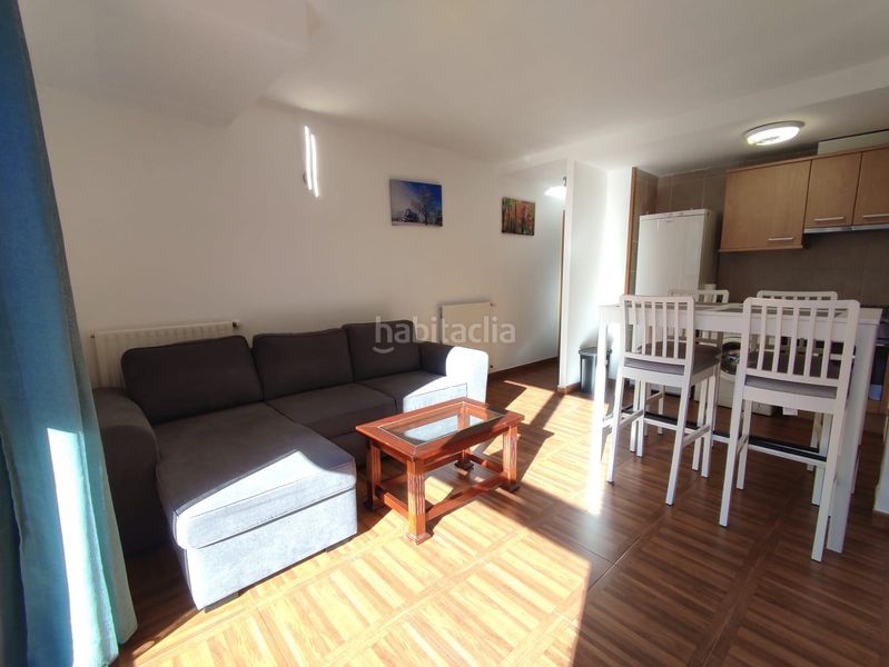 Foto 53e66893-40ee-4630-a04c-0524f8e59a8c. Rent flat with parking in Soldeu-Incles Canillo