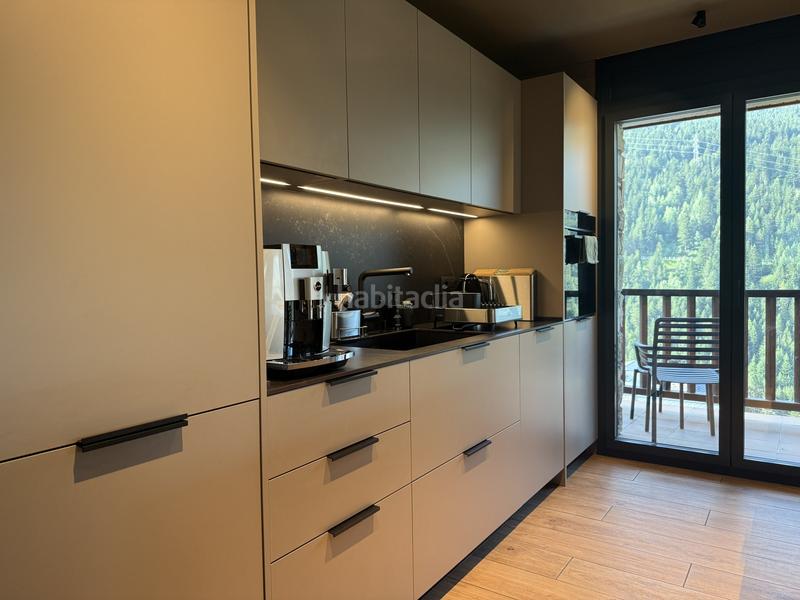 Foto 0847bb83-7a0e-440f-b17b-8e93f25d359a. Rent flat with heating parking in Soldeu-Incles Canillo