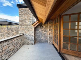 Location Appartement à Avinguda de sant antoni 61. Alquiler de ático en pleno centro de la massana