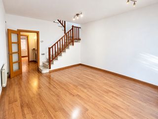 Appartement  Carrer de las navas de tolosa. Dúplex único en navas de tolosa – luz, espacio y estilo en una d