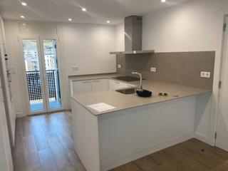 Rent Penthouse  Avinguda de sant antoni. Magnífic àtic al centre de la massana
