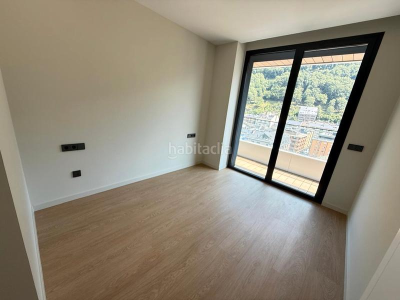 Foto 1ad85cea-6854-4a56-a7d6-e33752708990. Miete etagenwohnung mit parking in Les Escaldes Escaldes-Engordany