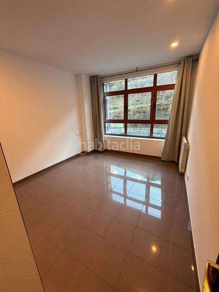 Foto 90648eaa-141b-42cf-bf3d-b877a89c471e. Location appartement avec parking dans Centro Andorra la Vella
