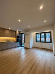 Miete Etagenwohnung  Carrer mossèn tremosa. Pis recent reformat al centre d'andorra la vella