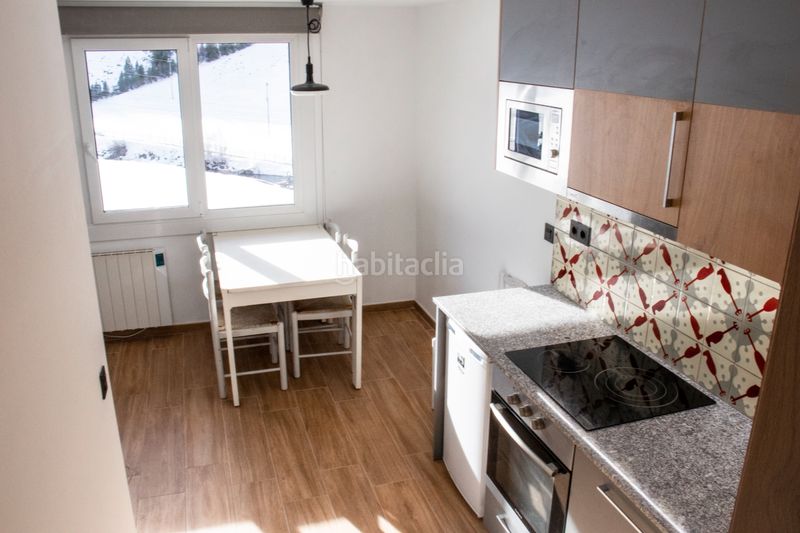 Foto 84ac17d5-90f6-4d09-9c48-59b69dc1806e. Rent apartment with heating in Soldeu-Incles Canillo