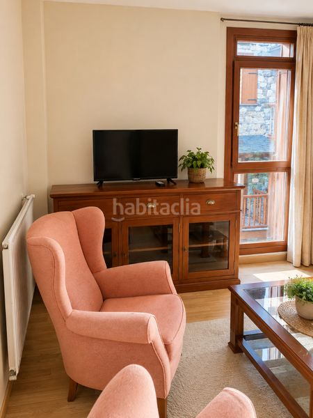 Foto edba2a87-47f5-4eb5-acd8-07513369cd0d. Lloguer apartament amb calefacció aparcament a Soldeu-Incles Canillo
