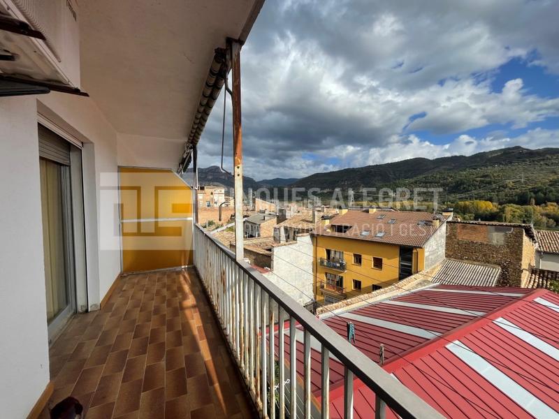 Foto 03aff694-1c4a-4b18-86a2-f99d9a3e5ef3. Flat in Pobla de Segur (La)