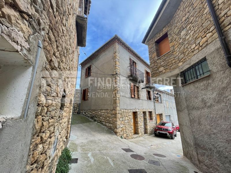 Foto 6fb86264-143e-4a3b-8157-e97e76b0cb10. Casa amb aparcament a Gavet de la Conca