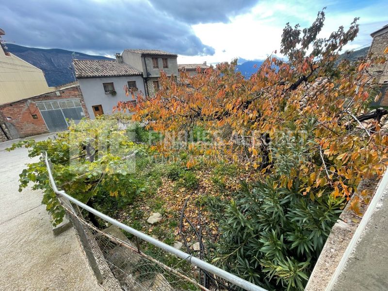 Foto c1a154b1-7c6b-496c-8d9d-5d4ab4e0629f. Casa amb aparcament a Gavet de la Conca