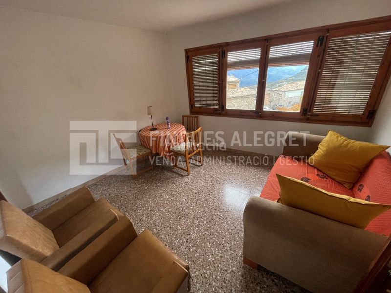 Foto e251e47f-cdc3-4aab-a5d3-4ef1fa0a2149. Casa amb aparcament a Gavet de la Conca