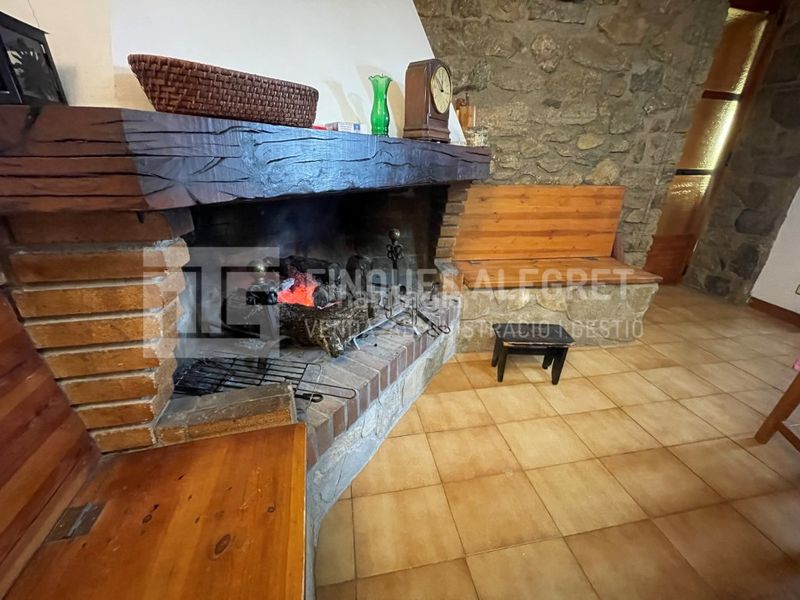 Foto efc20779-f29c-4ef1-9ab5-02ab4692c78d. Casa amb aparcament a Gavet de la Conca