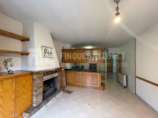 Appartement  N/a. Gran ático en el corazón de la pobla de segur espacio, luz y ubi