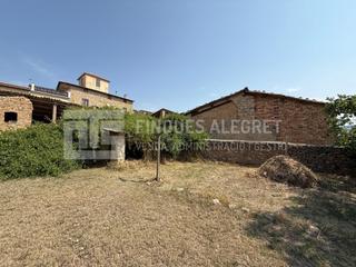 Casa  N/a. Casa de pueblo a reconstruir con era y huerto