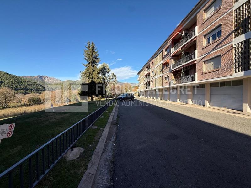 Foto 38599d47-6862-4e70-9c1c-9d4bce5d7222. Affitto locale commerciale in Pobla de Segur (La)