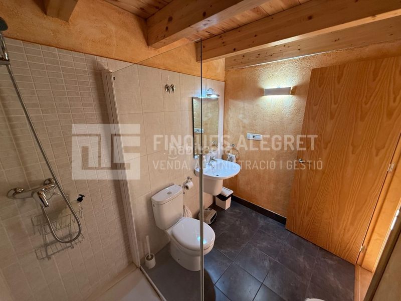 Foto 06e380c3-462a-480d-a488-f5ab36df597b. Casa amb aparcament a Tremp