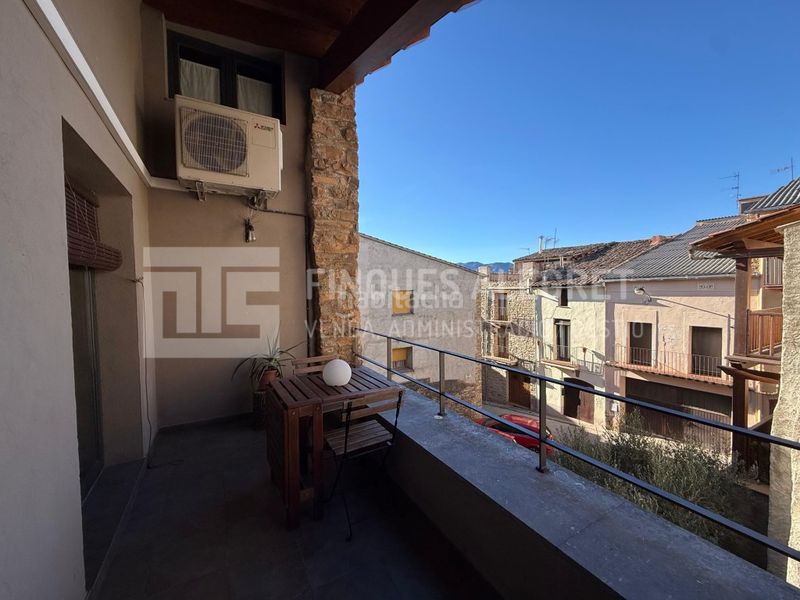 Foto bc11b4c3-b5c1-464f-9997-23c9068c03d4. Casa amb aparcament a Tremp