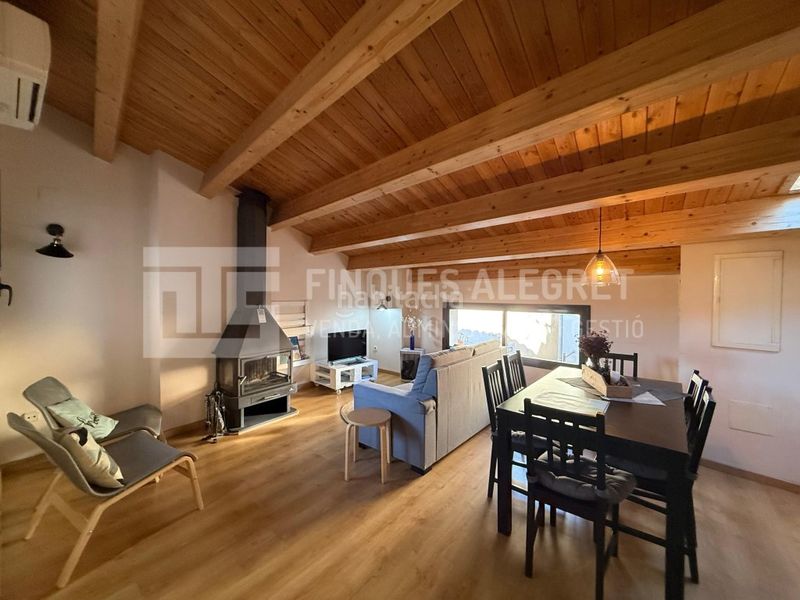 Foto d5695164-4bee-4d92-87ba-52d89292b611. Casa amb aparcament a Tremp