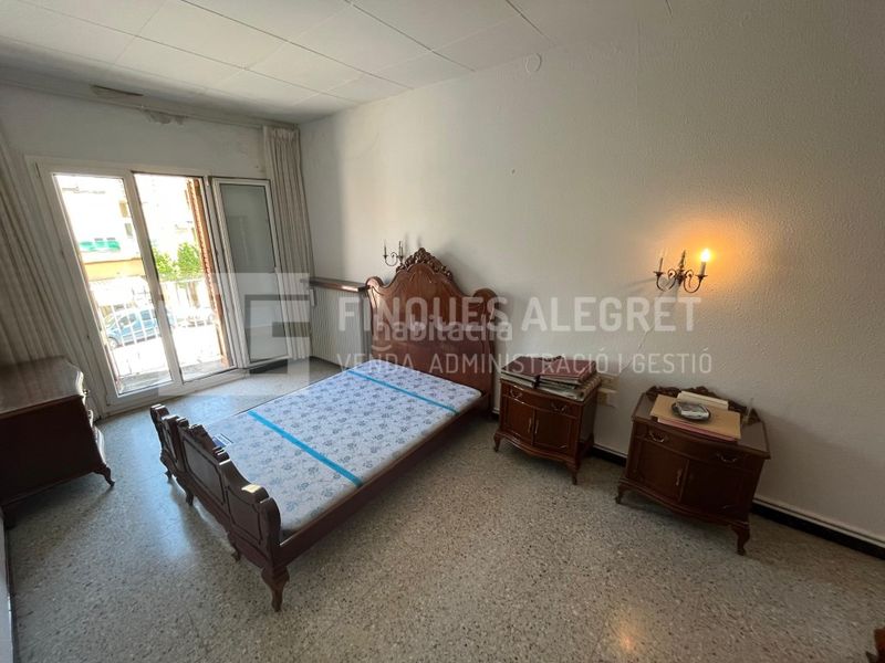 Foto 93c91ecf-6e6c-4cb4-8744-224af1dfd860. Edifici a Tremp