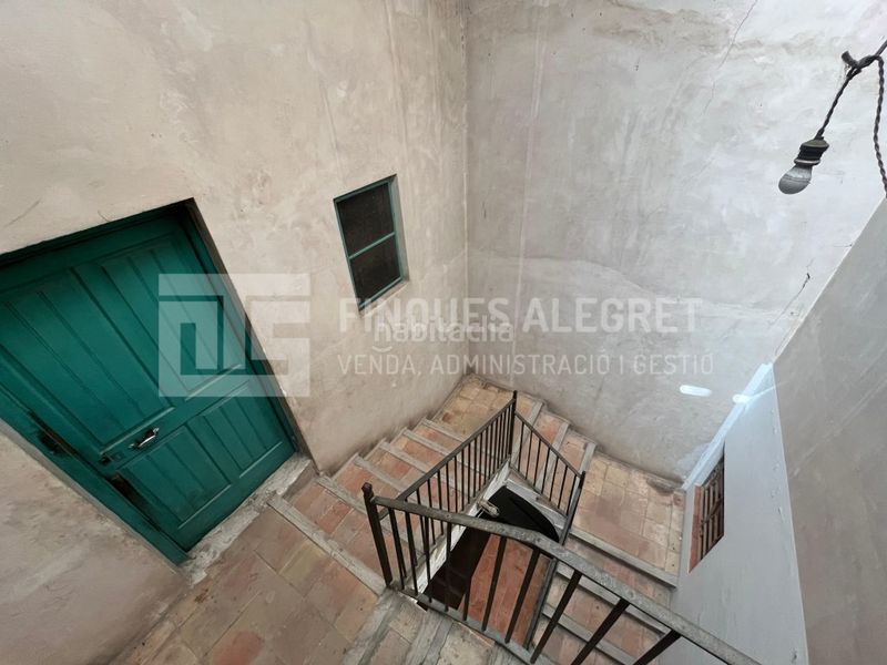 Foto ff078bc7-6970-4cda-8c6f-2a6172240a5a. Edifici a Tremp