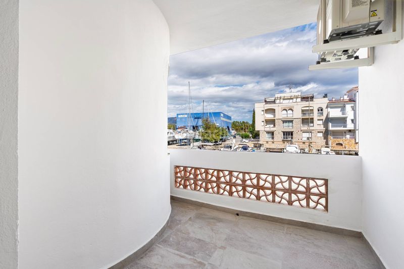 Foto 45f9dde6-9f38-4edc-a624-b1b6ea5b9e6e. Edificio in Salins - Cavall de Mar Empuriabrava