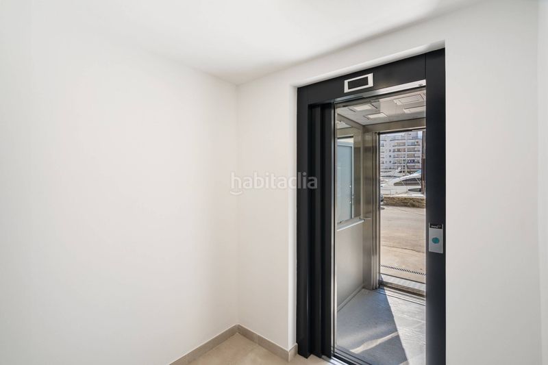 Foto dd88dff2-2205-40d1-8840-97292d258684. Edificio in Salins - Cavall de Mar Empuriabrava