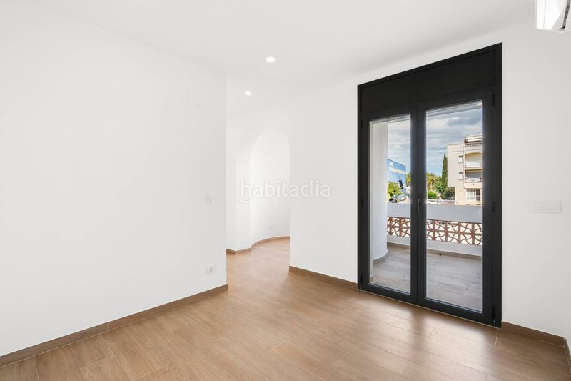 Foto ebbb620b-dbec-484e-9d1a-248caf861df9. Edificio in Salins - Cavall de Mar Empuriabrava